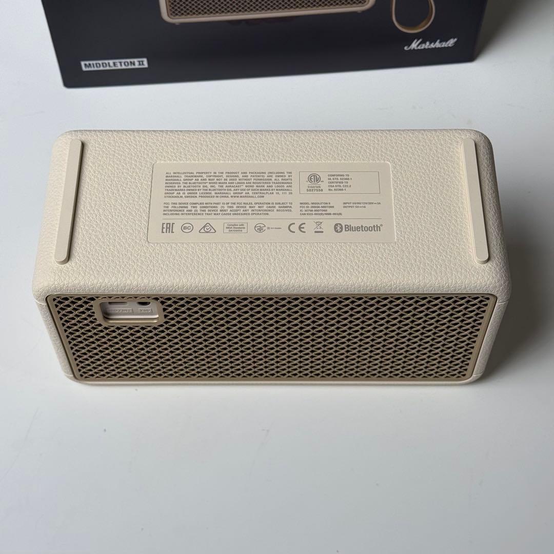 【ほぼ新品・延長保証付き】Marshall Middleton II クリーム色