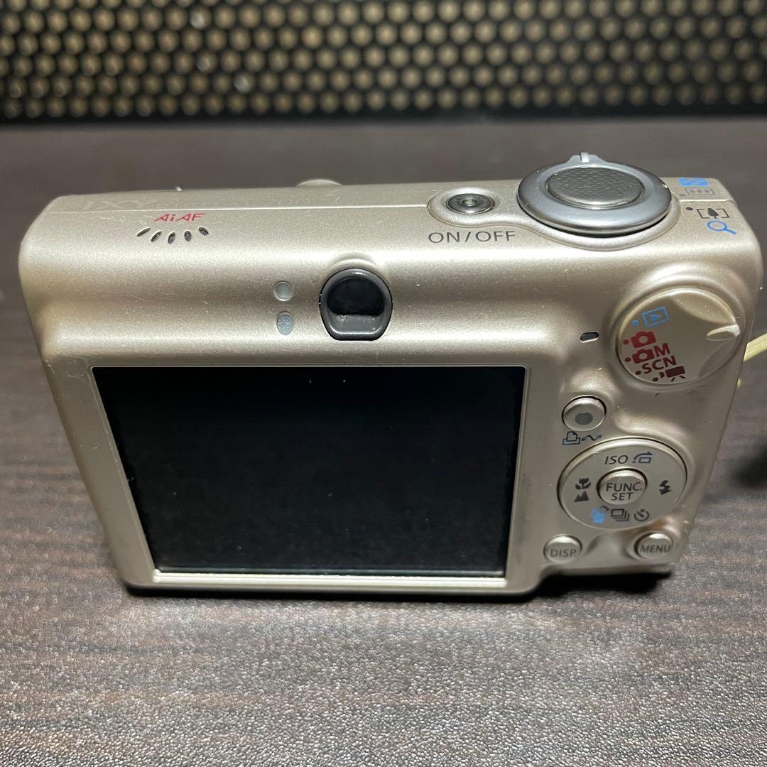コンデジ　IXY digital 700 canon