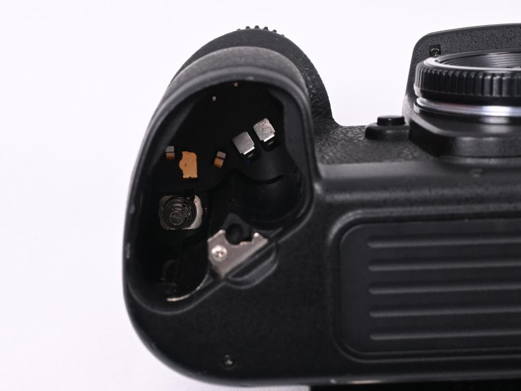 【超美品】 Nikon F100 ボディ 《3Vリチウム電池ホルダー付き》