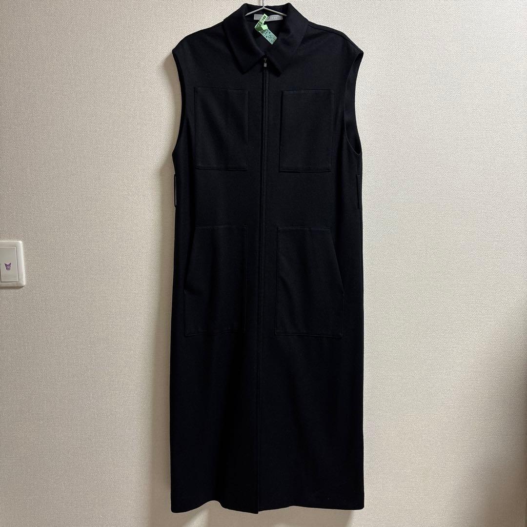 セオリーリュクス　ベスト　ジレ　ブラック　襟付き　38号　黒　ロング　フォーマル