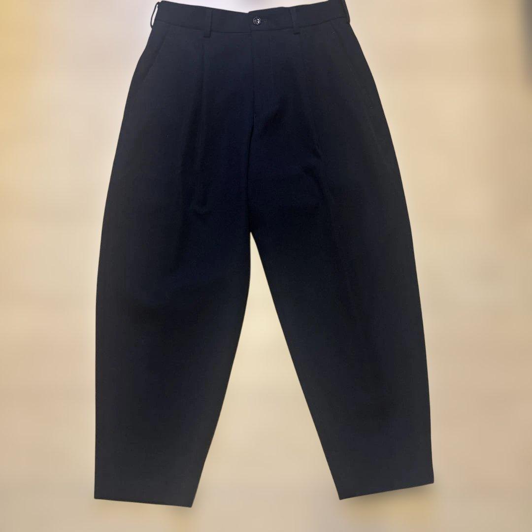 1タックテーパードパンツ　濃紺　XS
