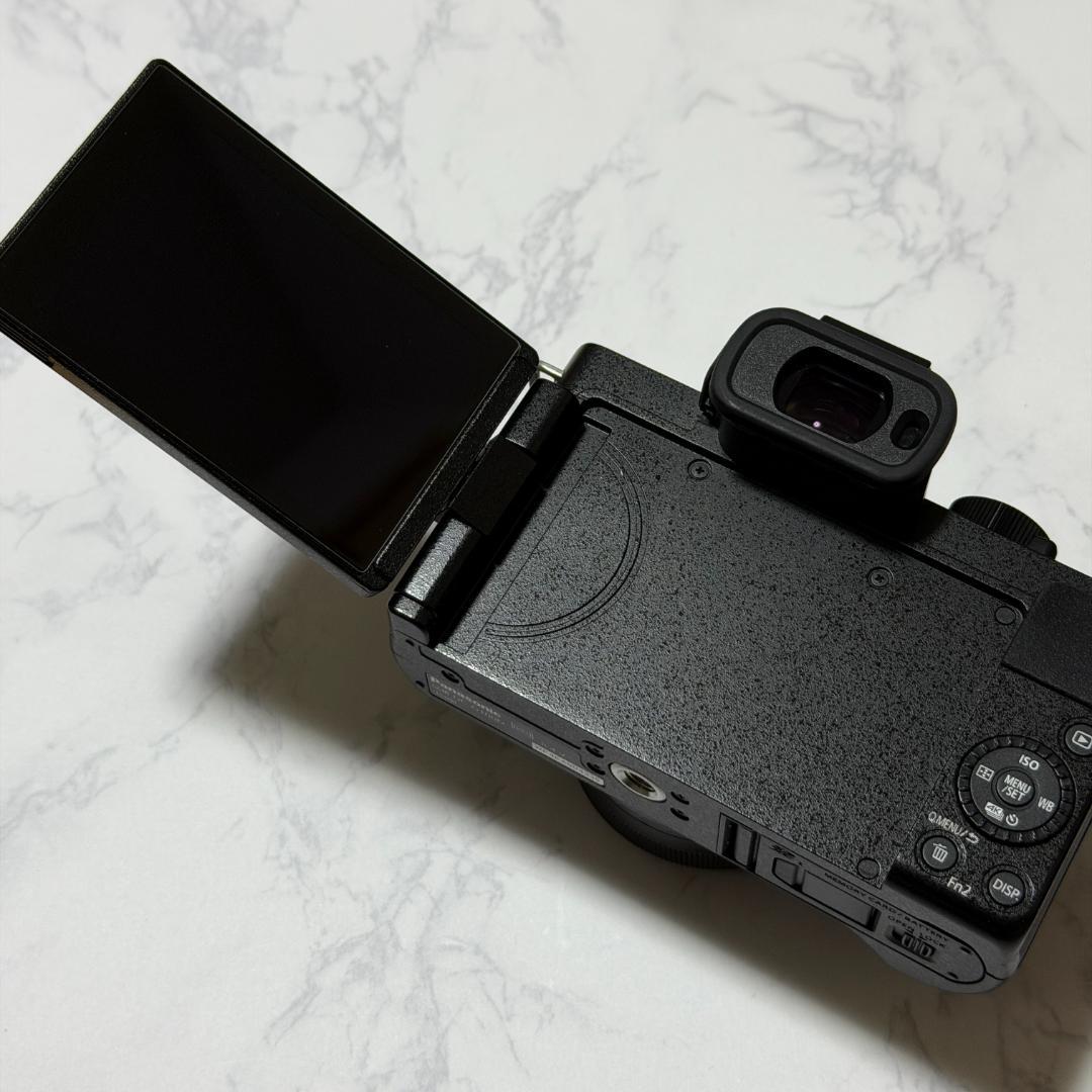 LUMIX DC-G100DK 標準ズームレンズキット【中古美品】