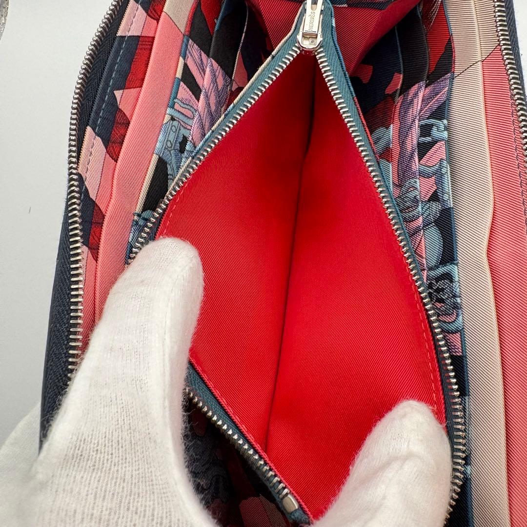 HERMES エルメス アザップロング シルクイン ブルーインディゴ　人気柄