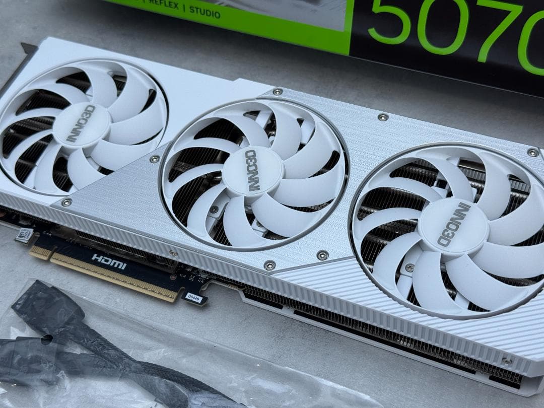 ELSA RTX5070TI X3 OC 16GB INNO3D 保証期間内