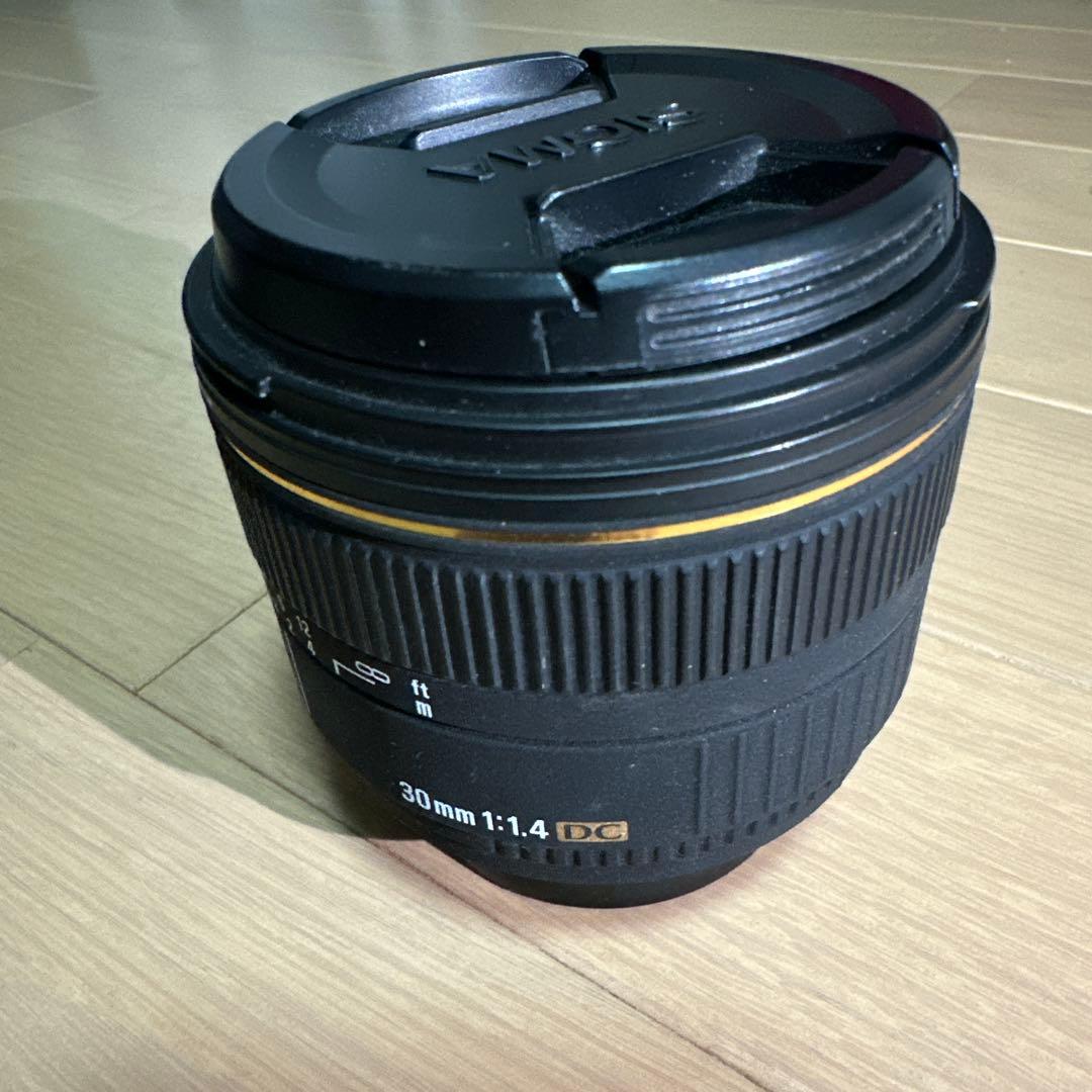 SIGMA（シグマ）30mm F1.4 DC