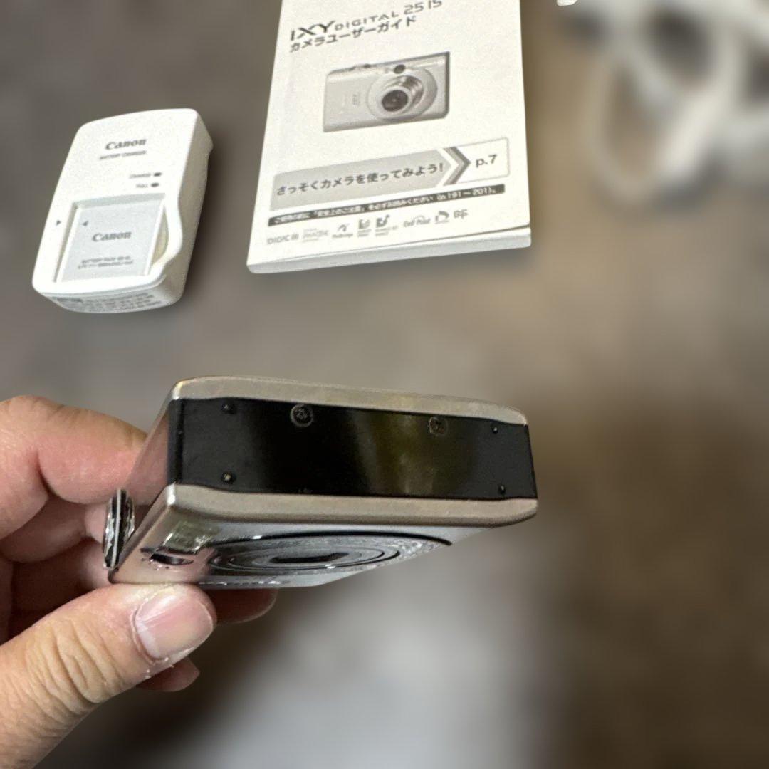 Canon キャノン IXY DIGITAL 25 IS デジカメ