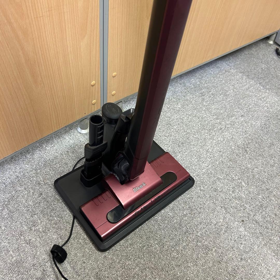 シャーク　スティッククリーナー　CS200JRD