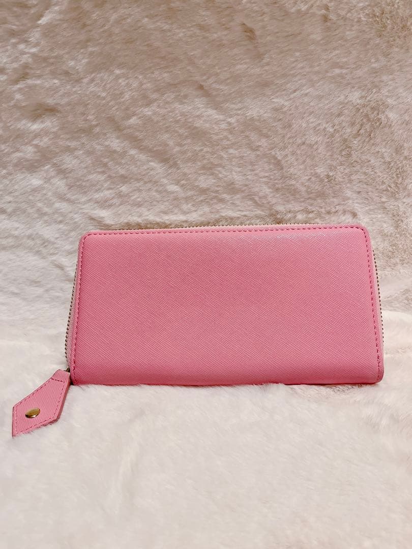 ゅ*様 【美品・最終値下げ】Vivienne Westwood 長財布 ピンク｜