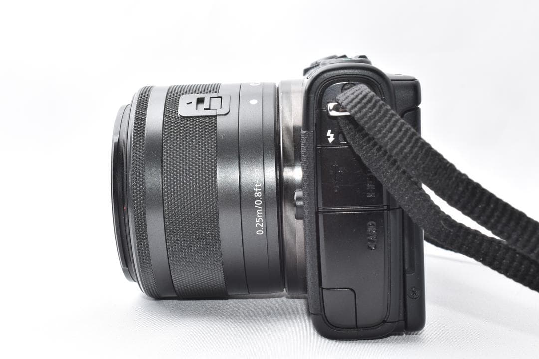 Canon EOS M100 ブラック 15-45mm レンズキット