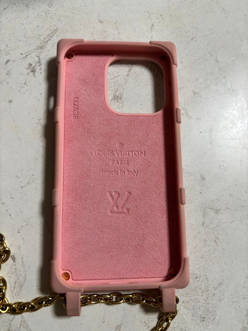 Louis Vuitton ピンク ケース チェーン付き　14pro