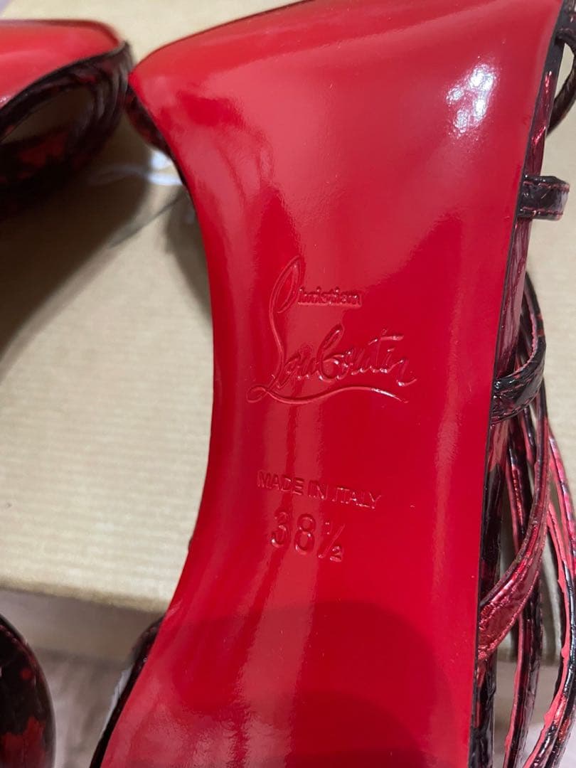 靴 Christian Louboutin