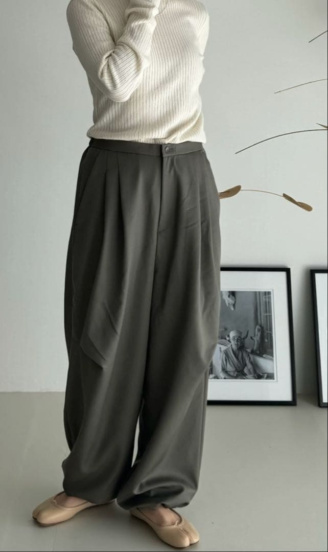 パンツ argue WOOL WIDE TUCK PANTS/OLIVE GRAY02
