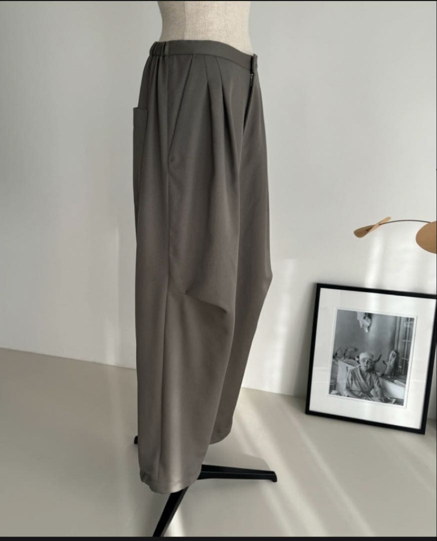 パンツ argue WOOL WIDE TUCK PANTS/OLIVE GRAY02