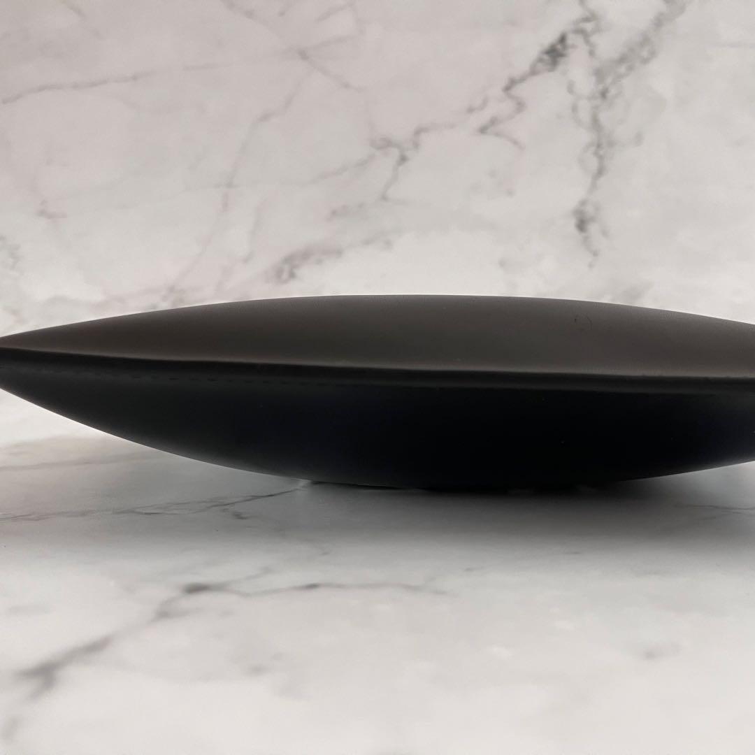 美品　N°21 ブラック フェイクレザー クラッチバッグ　ポーチ