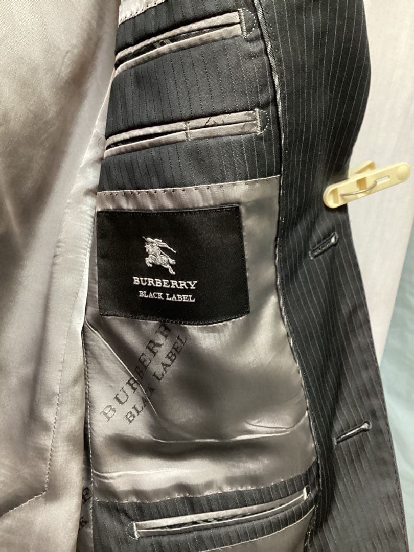 最終値下げ　クリーニング済み　バーバリーブラックレーベル　3ピース　スーツ　①