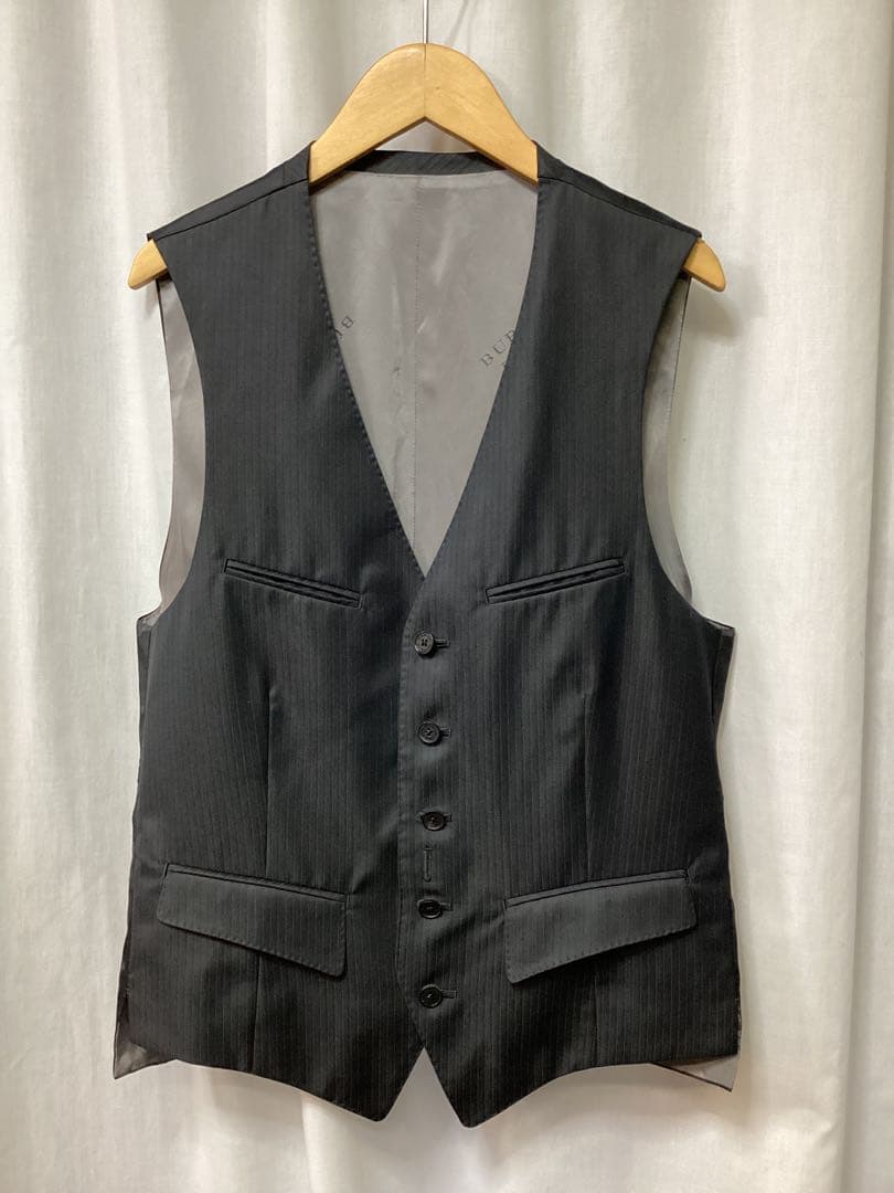 最終値下げ　クリーニング済み　バーバリーブラックレーベル　3ピース　スーツ　①