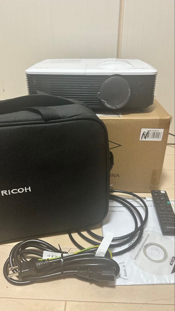 RICOH プロジェクター本体