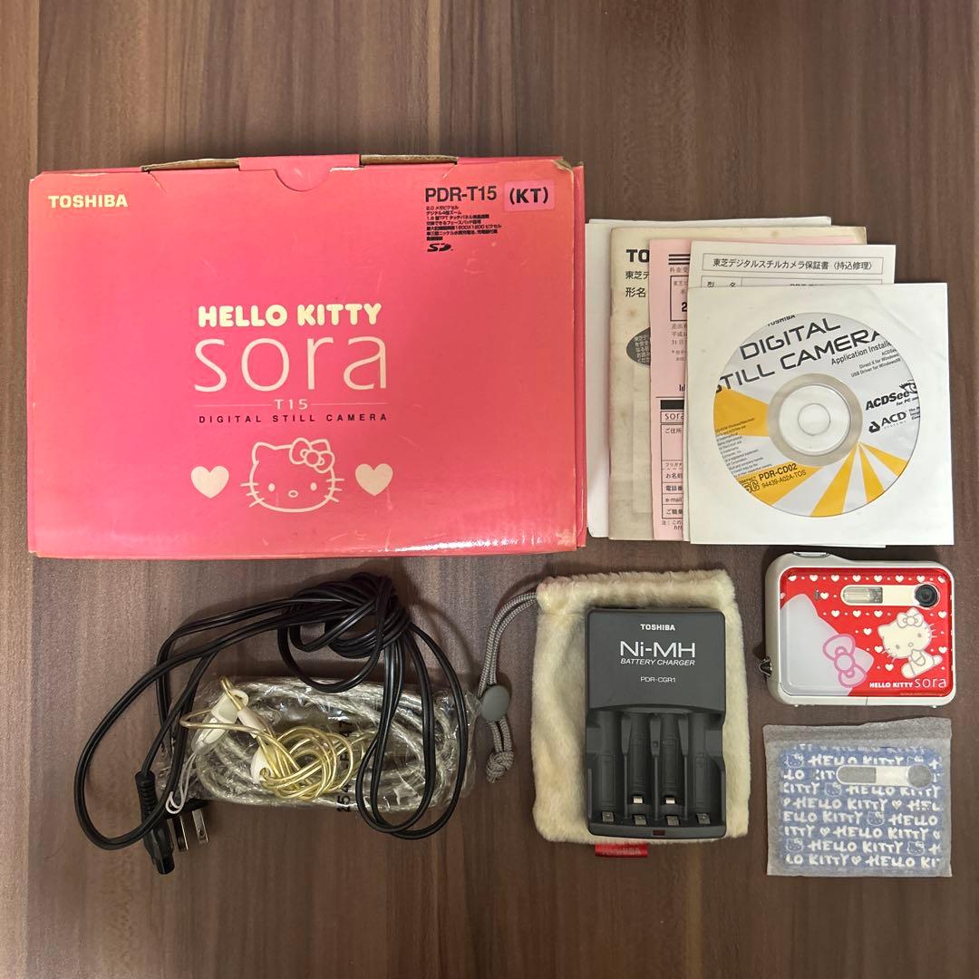 TOSHIBA PDR-T15 ハローキティ デジタルカメラ
