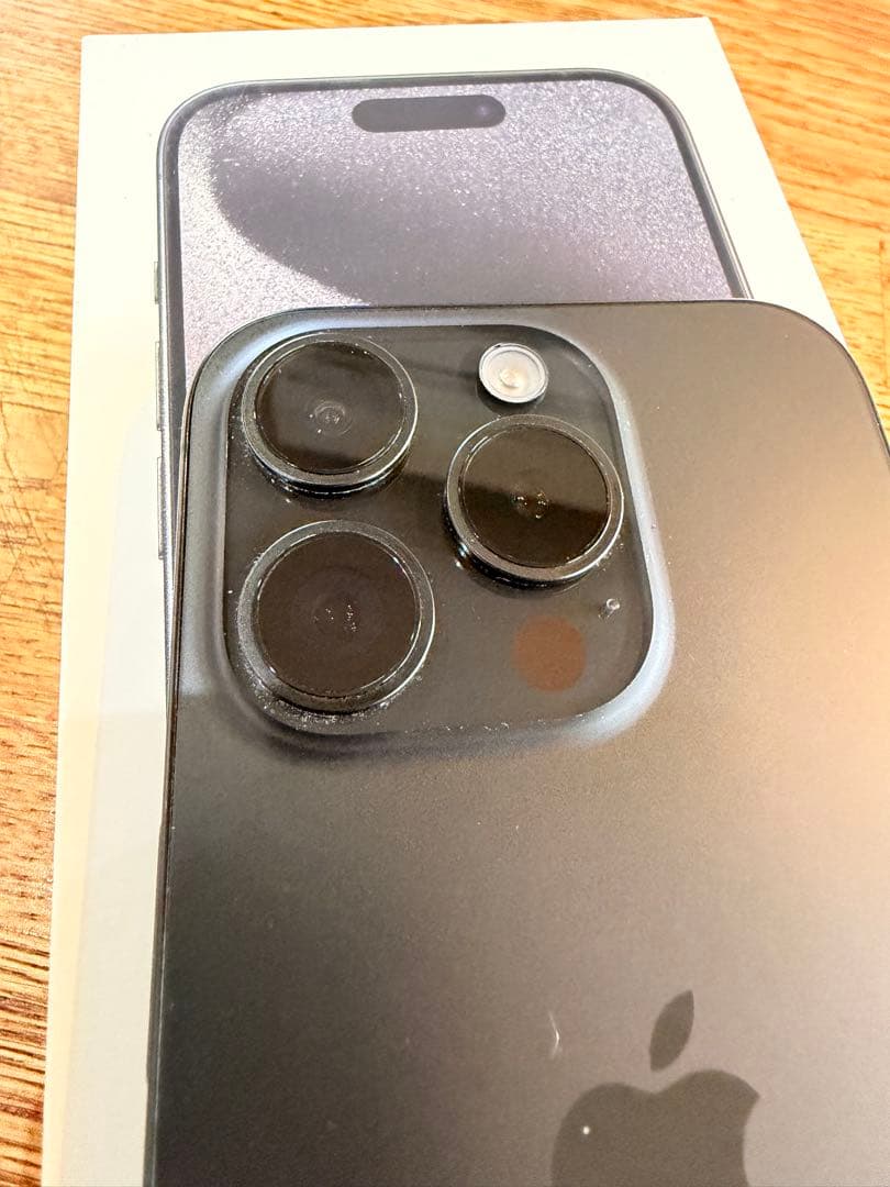 超美品Apple iPhone 15Pro ブラックチタニウム 512GB