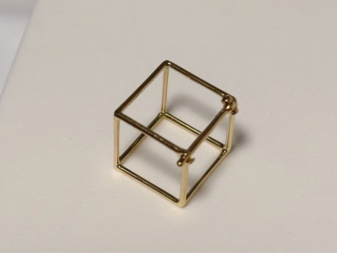 〈シハラ〉スクエアピアス10