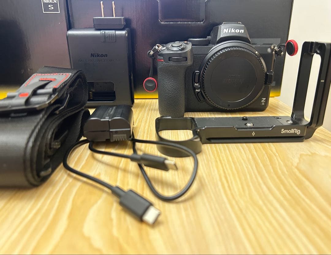 デジタルカメラ Nikon Z5 NIKKOR 24-50mm