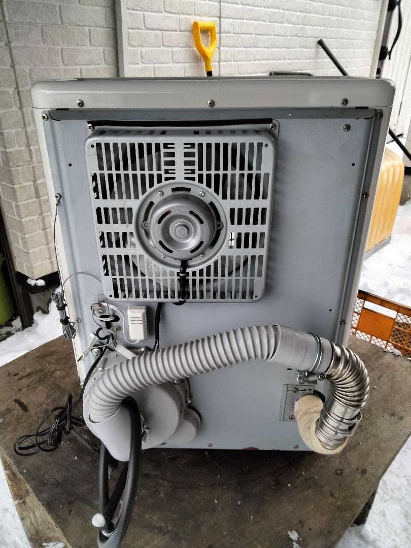 札幌発サンポットFF石油ストーブ！品番「FFR‐554KL」2017年式中古品