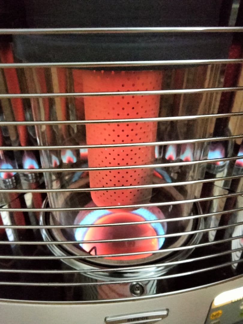 札幌発サンポットFF石油ストーブ！品番「FFR‐554KL」2017年式中古品