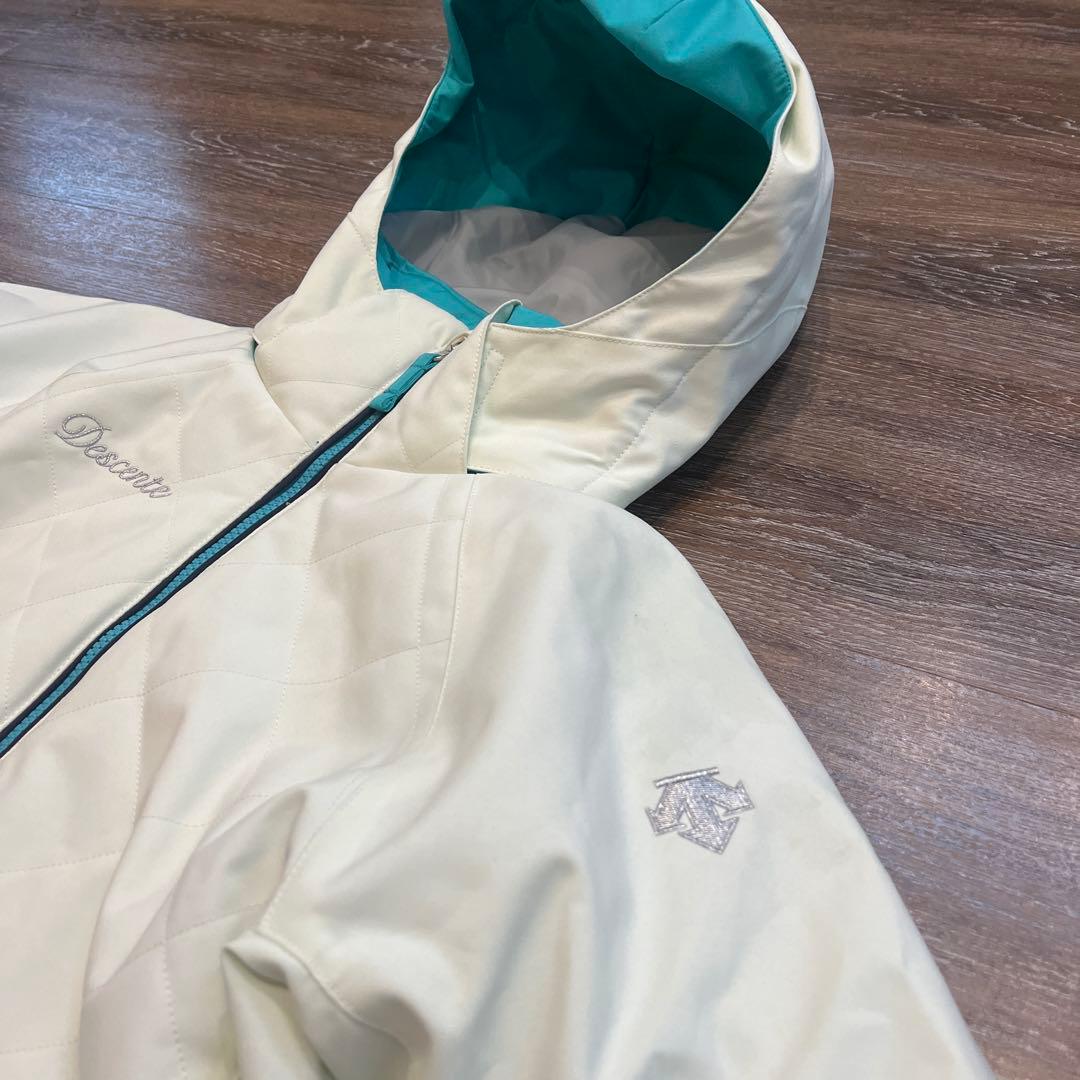 デサント美品　セットアップ　スキーウェア　150 　女の子