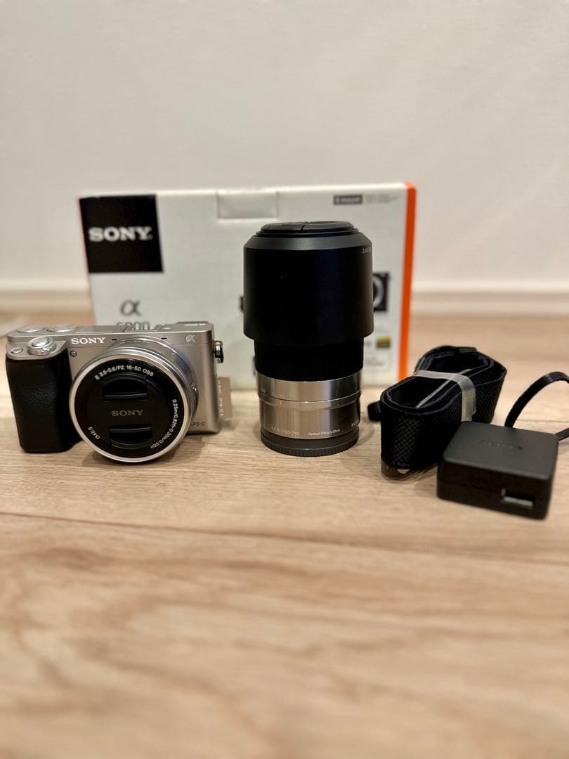 Sony ILCE6000Yデジタル一眼レフカメラ 本体とレンズセット