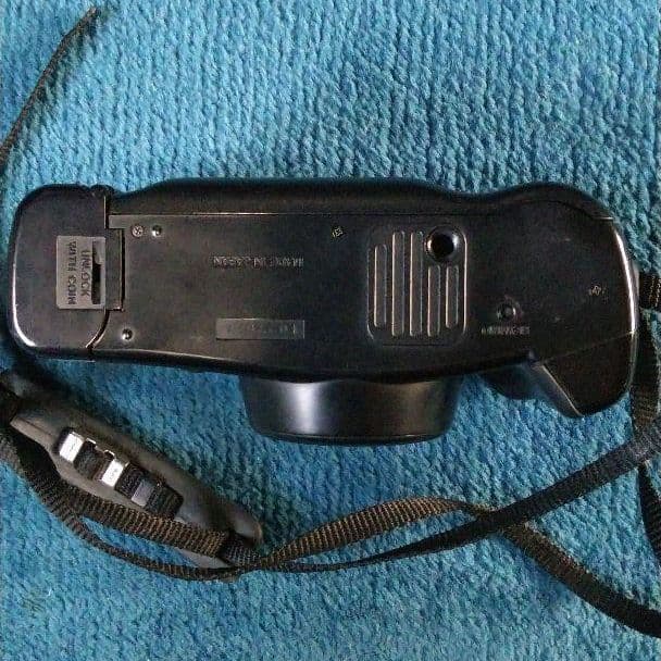 OLYMPUS　ズーム　クォーツデイト　稼働確認済　フィルムカメラ　新品電池付き