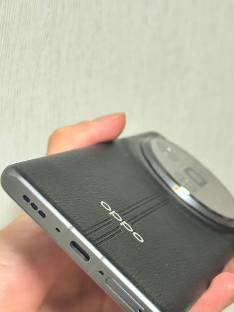 【最終値下げ】OPPO Find X7 Ultra 黒　おまけつき