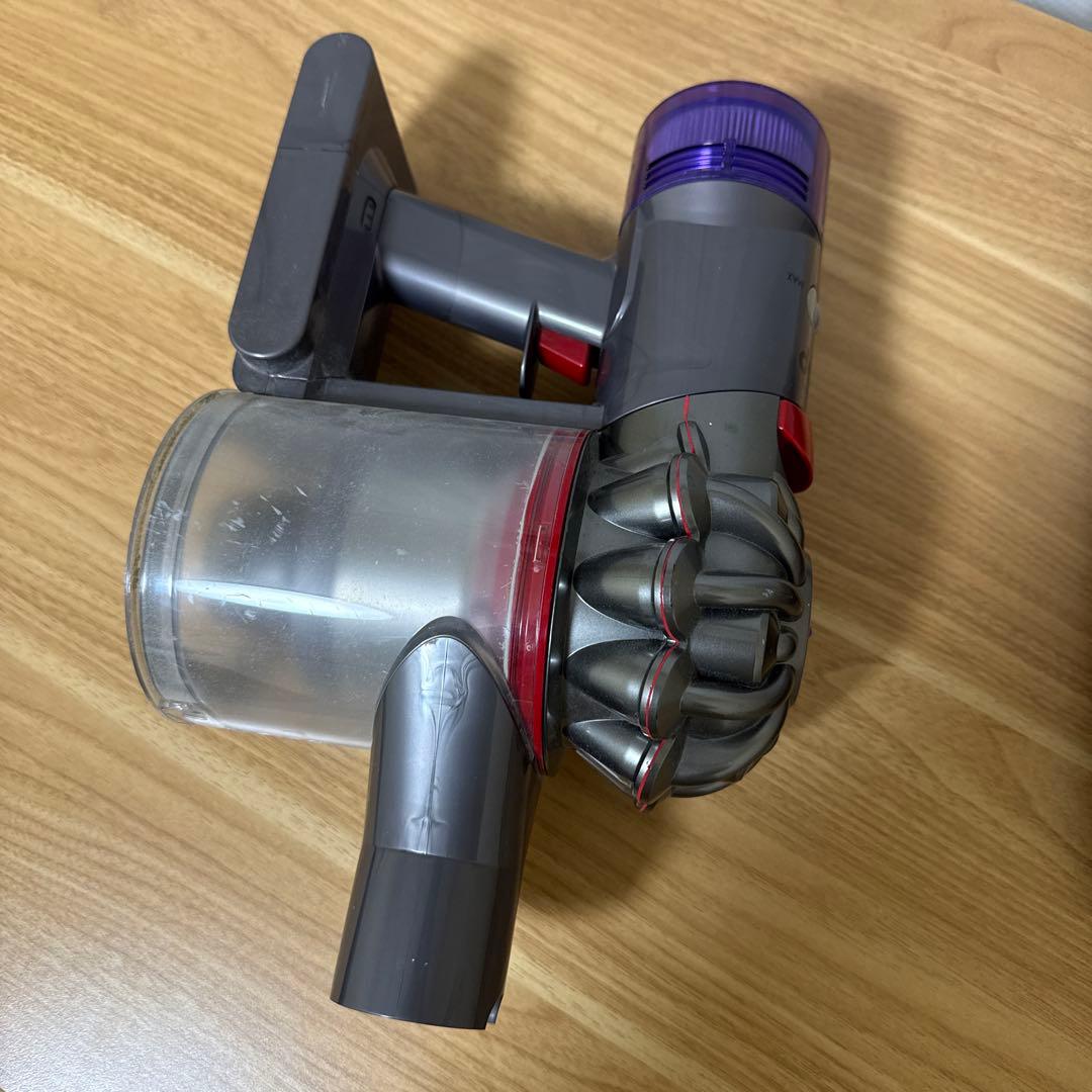 す*ね様 [美品] Dyson V8 Slim Fluffy+ 掃除機