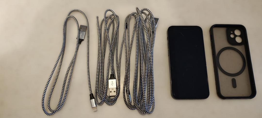 Apple iPhone 12 mini 128GB ブラック 中古　電池83％