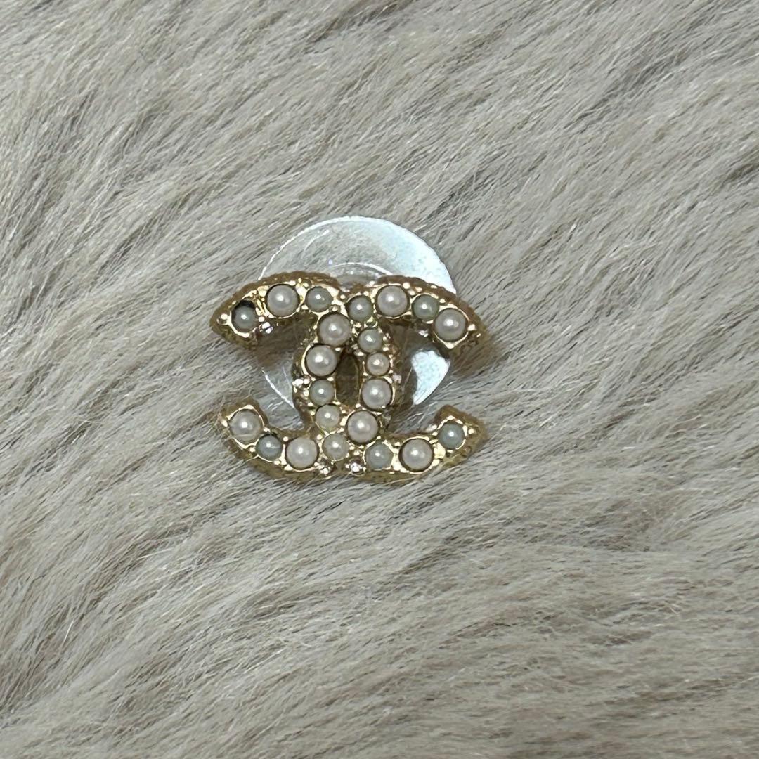 【Myday公式アカウント01 】CHANEL ロゴ　ストーン ピアス(片耳用)