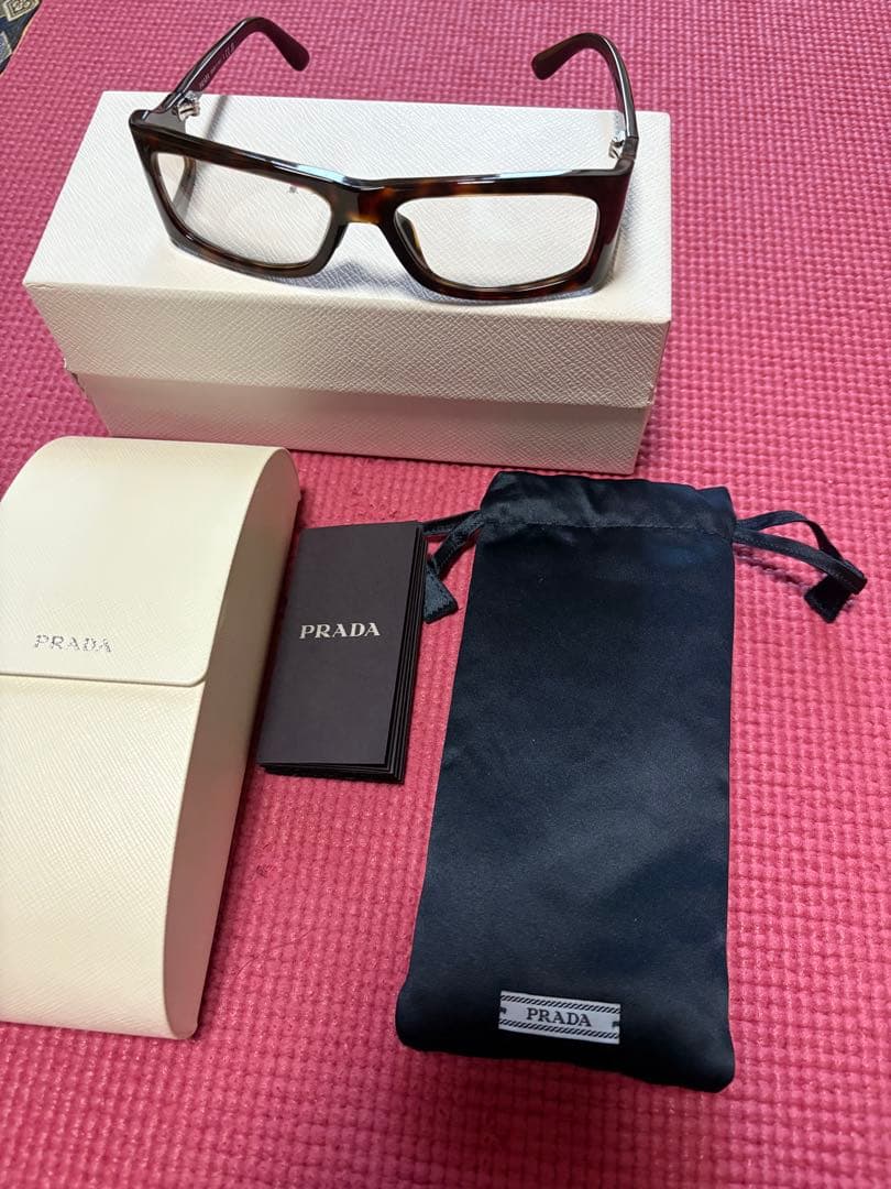 PRADA 24aw サングラス