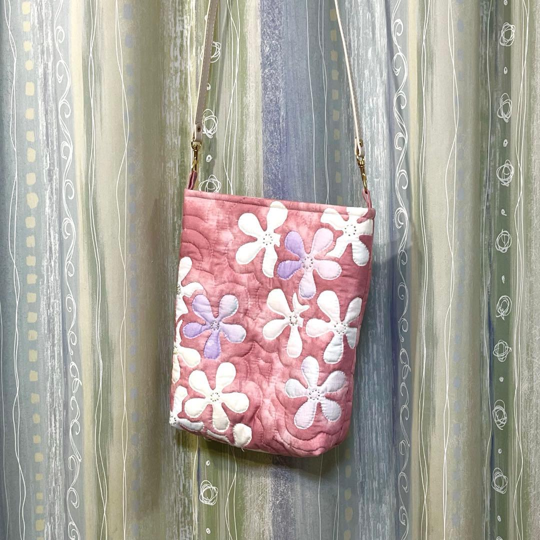 ハワイアンキルトバッグ　 ショルダーバッグ ピンク