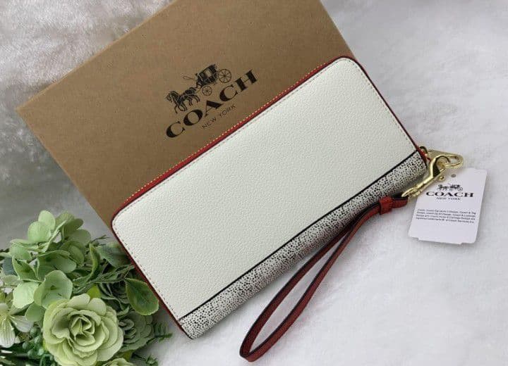 新品未使用コーチ長財布ディズニーミッキーマウスジップホワイト送料無料即日発送