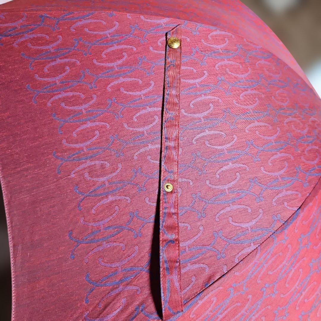 赤い模様入り長傘