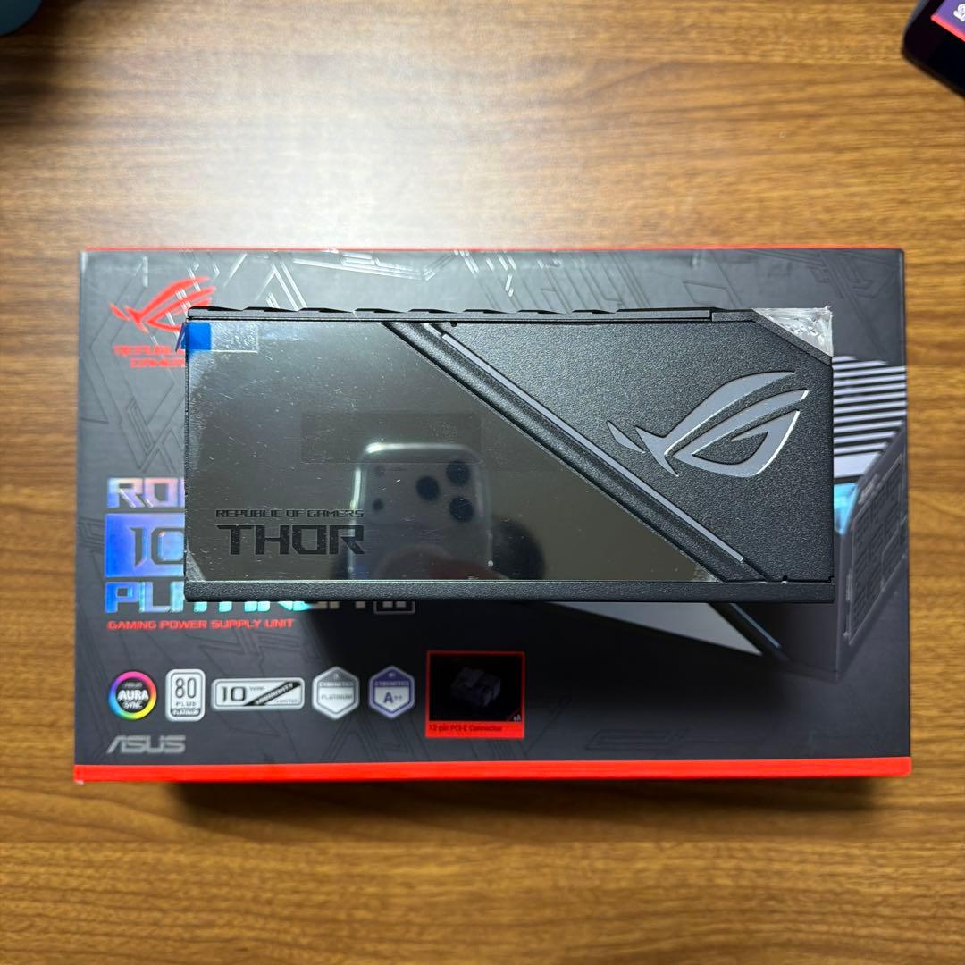 ASUS ROG THOR 1000W PLATINUM II 電源ユニット