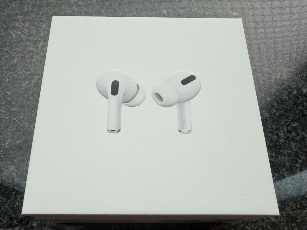 【再再値下げ】AirPods Pro 第一世代　ワイヤレス充電ケース付き