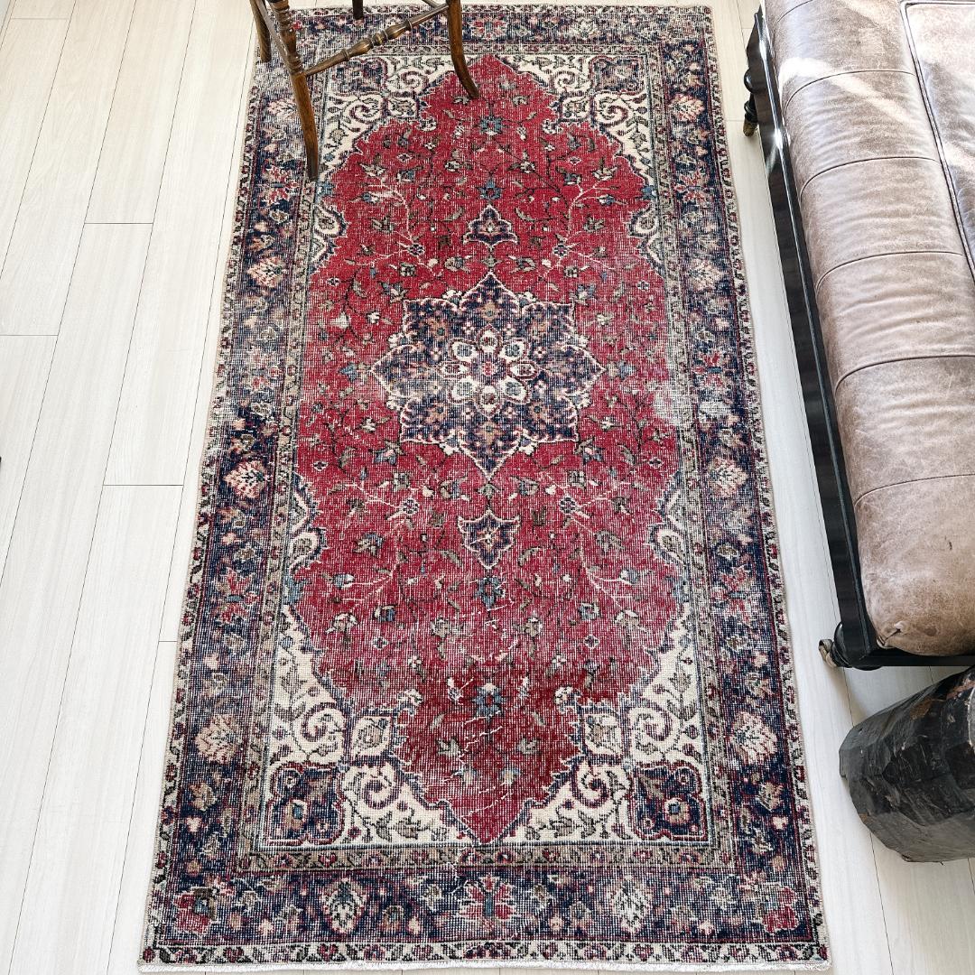 トルコ ヴィンテージラグ A126 ダークレッド ネイビー ターコイズブルー