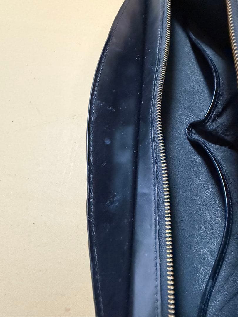 LOUIS VUITTON　ビジネスバッグ　エピ　レザー　リヴィエラ