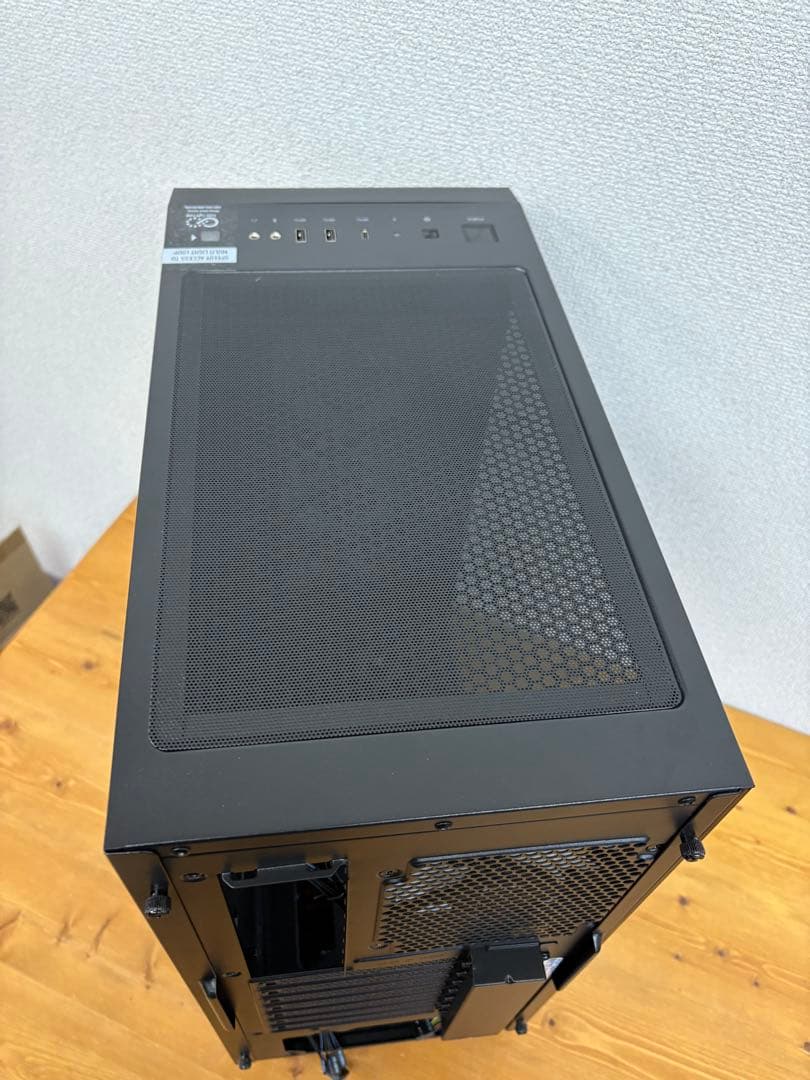 MSI GUNGNIR 110R ブラック RGBファン4台付き 自作PCケース