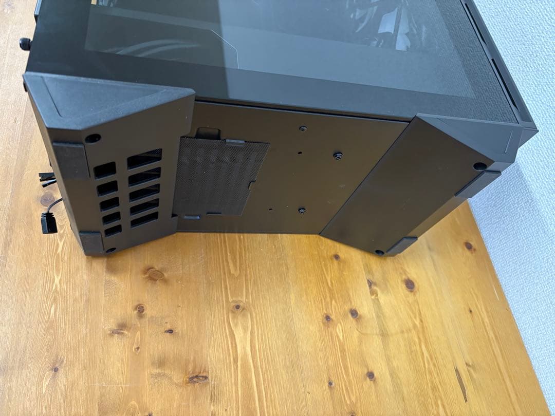 MSI GUNGNIR 110R ブラック RGBファン4台付き 自作PCケース