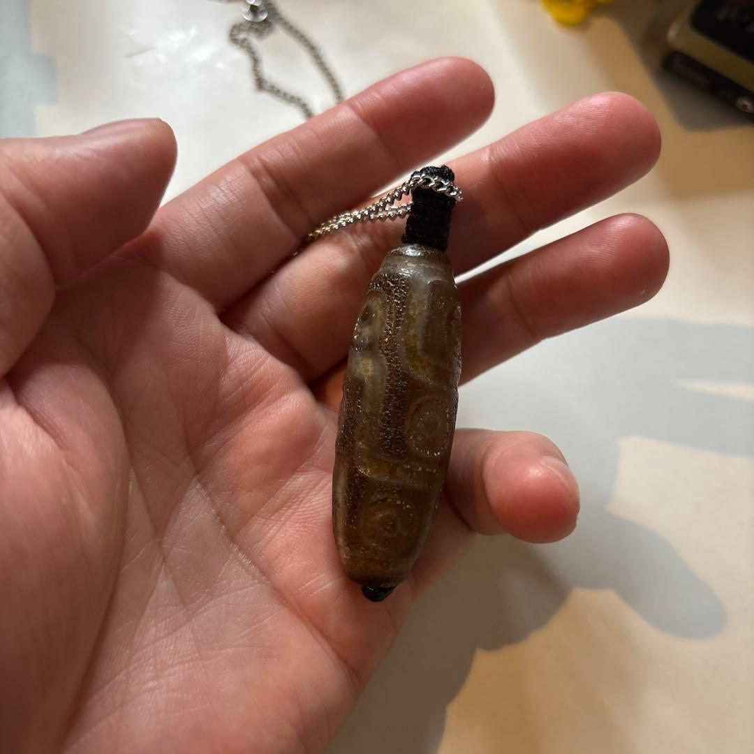 なんじゃこりゃ！すっごいパワーを感じる！不調が治った日に来た九眼風化天珠様！