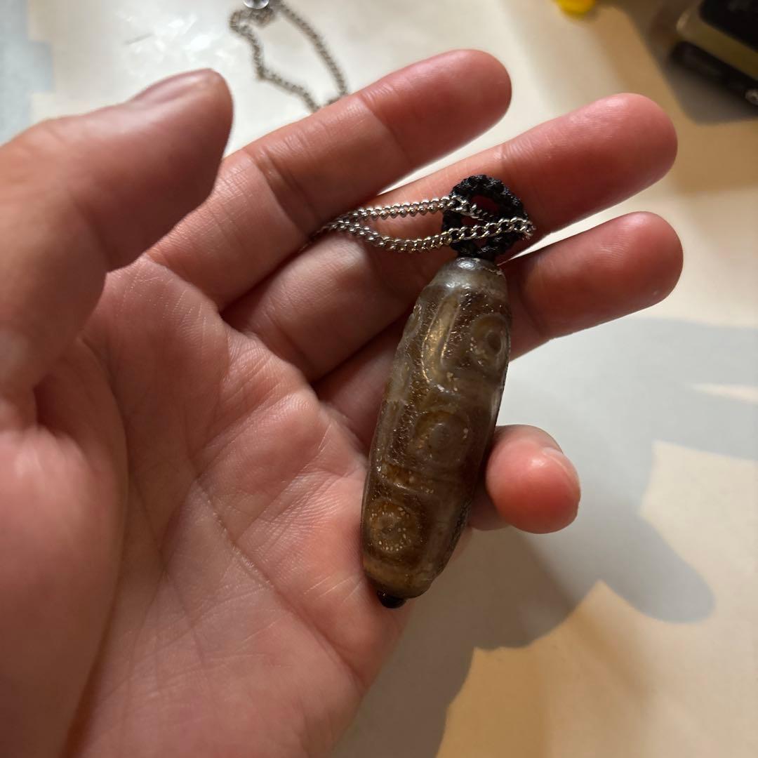 なんじゃこりゃ！すっごいパワーを感じる！不調が治った日に来た九眼風化天珠様！