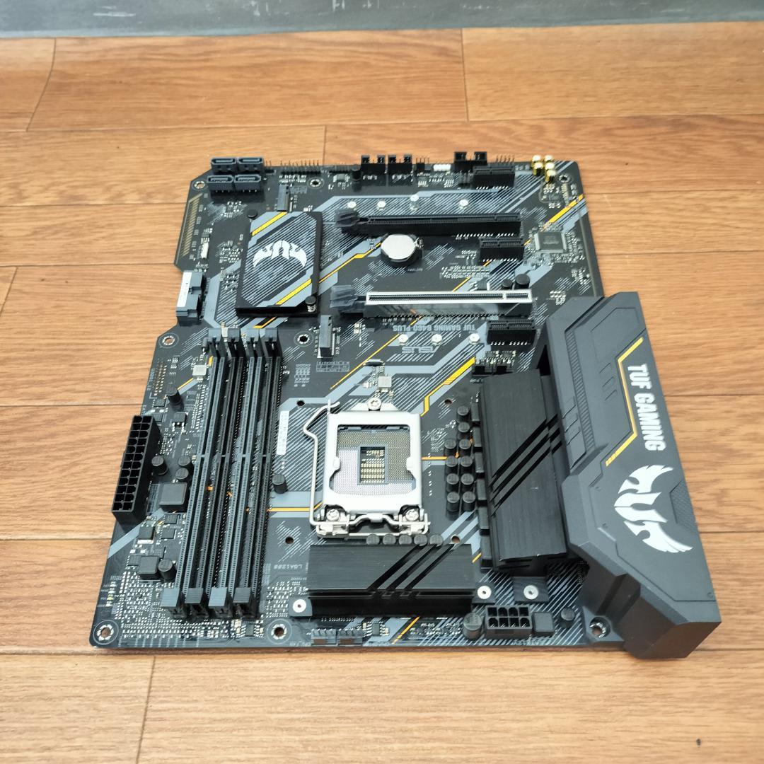 ASUS TUF GAMING B460M PLUS マザーボード
