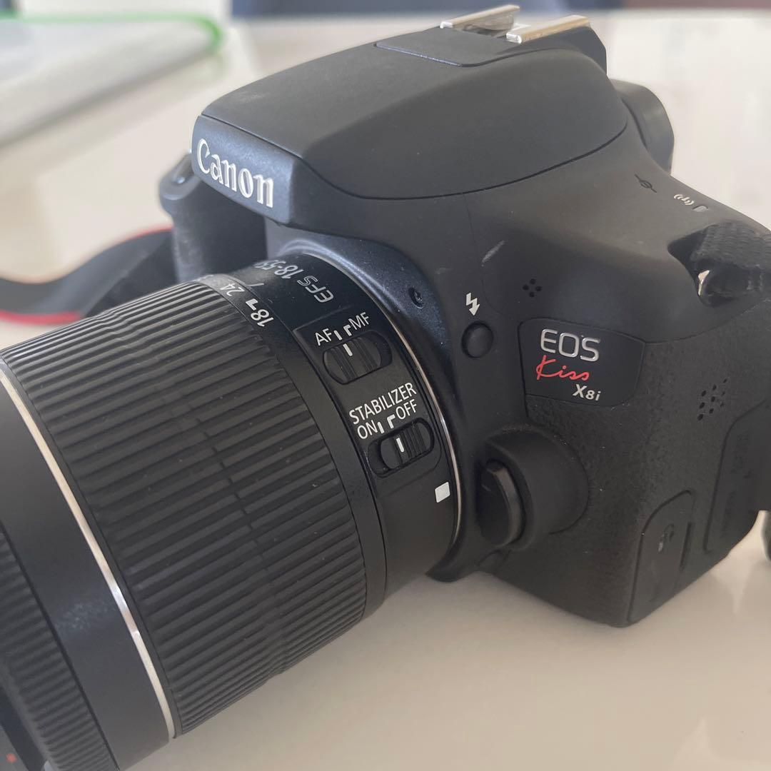 デジタル一眼レフカメラEOS kiss X8i キャリーバッグ付き
