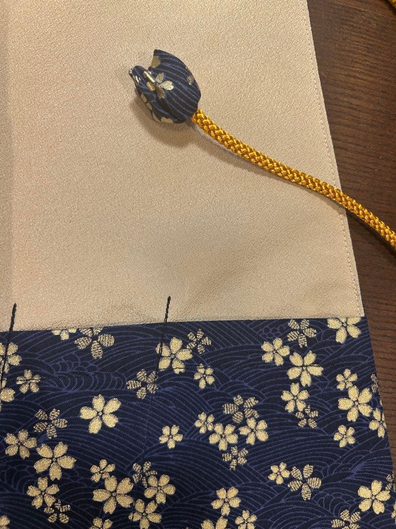 ✴︎ 専用品です　✴︎巻き篠笛袋8本入れ2点（金紺桜、金青海波に鶴）247