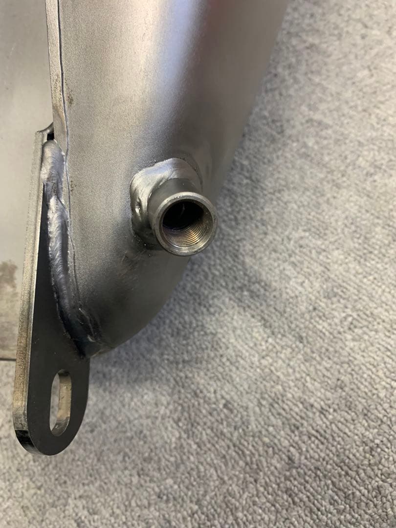 ハーレー　マスタングタンク　ほぼ新品